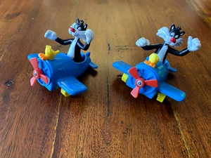 Looney Toons Sylvester Flying and Airplane Lot (2) - Picture 1 of 5