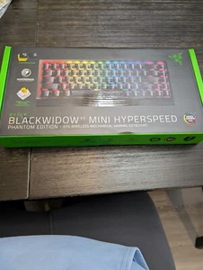 Razer - BlackWidow V3 Mini Hyperspeed Phantom Edition 65% Wireless Mechanical... - Picture 1 of 2