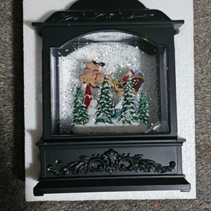 Festliche LED beleuchtete Schneekugel Laterne - Bild 1 von 1