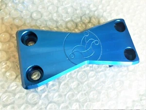 PONTET DE GUIDON ALUMINIUM TAILLE DANS LA MASSE USINE CNC MOTO SUZUKI SV 650 N - Photo 1/2