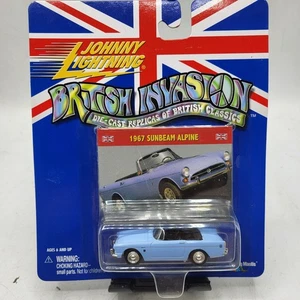 Johnny Lightning British Invasion Blue 1967 Sunbeam Alpine Playing Mantis 1/64 - Picture 1 of 3