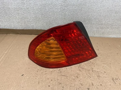 2000 2001 2002 年丰田 Avalon 左球杆 LH 侧尾灯原始设备制造商 U887 DW — 第 1/4 张图片