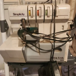 * SIMPLICITY EASY LOOK  SL804SP SERGE SEWING MACHINE - Picture 1 of 2