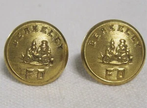 2 Vintage 15mm BERKELEY CALIF. FD FIRE DEPT. FEUERWEHRMANN VERGOLDETE UNIFORM KNOPF KONVOLUT ~ UNBENUTZT - Bild 1 von 2