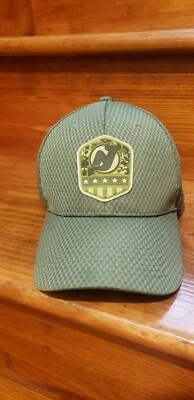 Sombrero verde New Jersey NJ Devils de Military Appreciation Night 27/03/2022 Foto 1 de 4