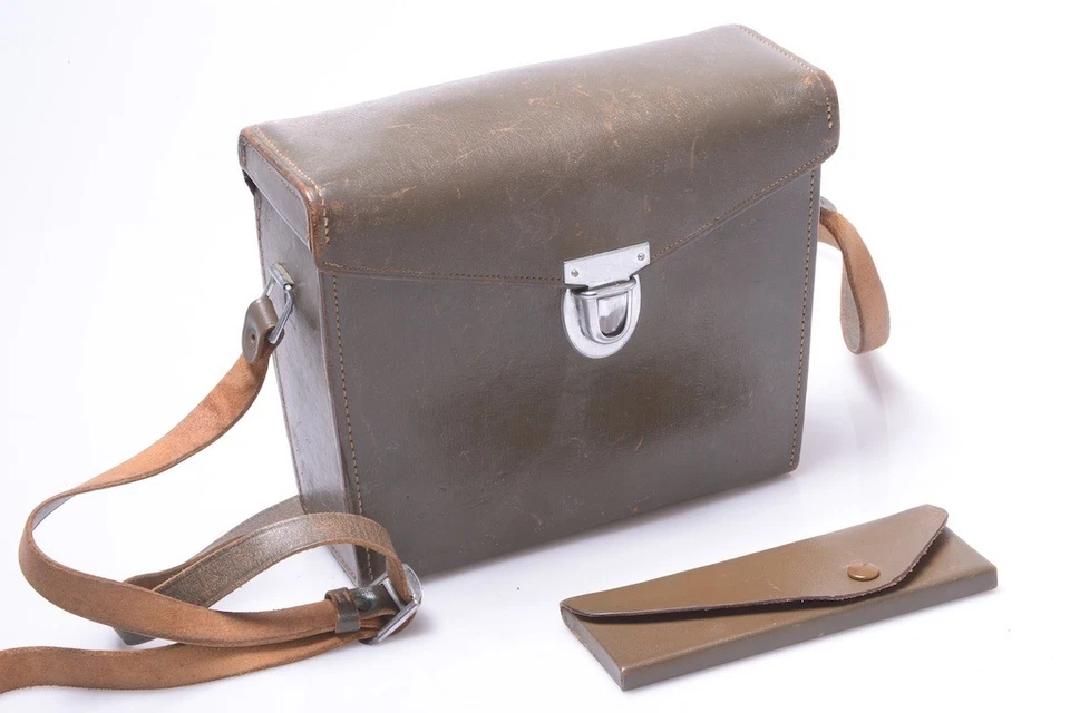 ✅ LEICA M LEATHER SMALL SYSTEM HARD CASE OLIVE GREEN, BROWNISH W/ FILTER CASE. - Image 1 of 4