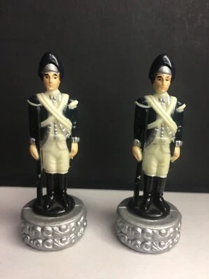 Lote de 2 Piezas de Ajedrez De Colección 1980 Peón Azul GUERRA REVOLUCIONARIA Ataque a Bunker Hill Foto 1 de 2