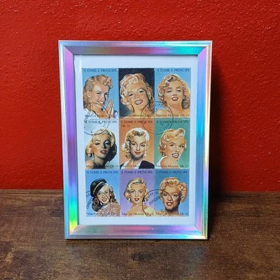 Framed 1994 SaoTome & Principe Block of 9 Marilyn Monroe Stamps - Image 1 of 3
