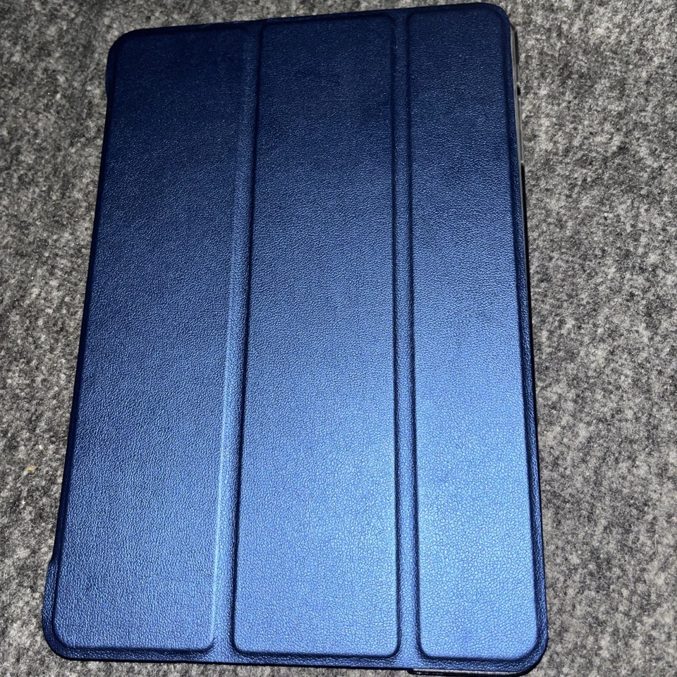 Apple iPad mini 2nd generation cellular/ Wi-Fi 7.9 Silver A1490 *Read* - Image 1 of 3