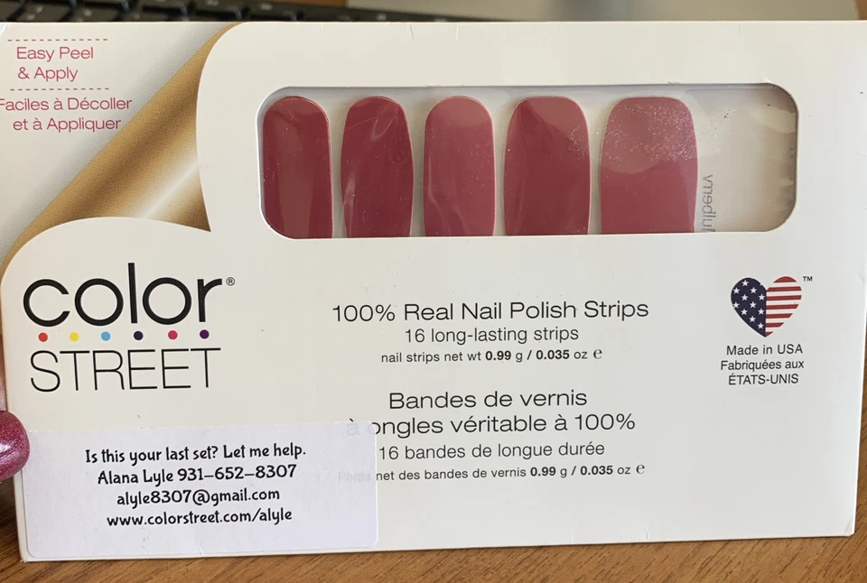 Color Street Nail Polish Strips in Munich Mulberry FMC224