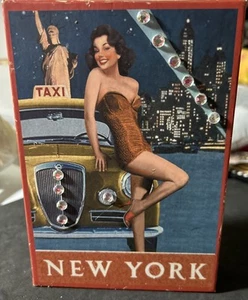MAN CAVE/BAR NEW YORK HOLLYWOOD RETRO FANCY RHINESTONE BOX BEAUTIFUL LADY& TAXI - Picture 1 of 12