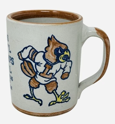 Taza Louisville Stoneware Universidad de Louisville 1986 NCAA BB título sobre duque Foto 1 de 4