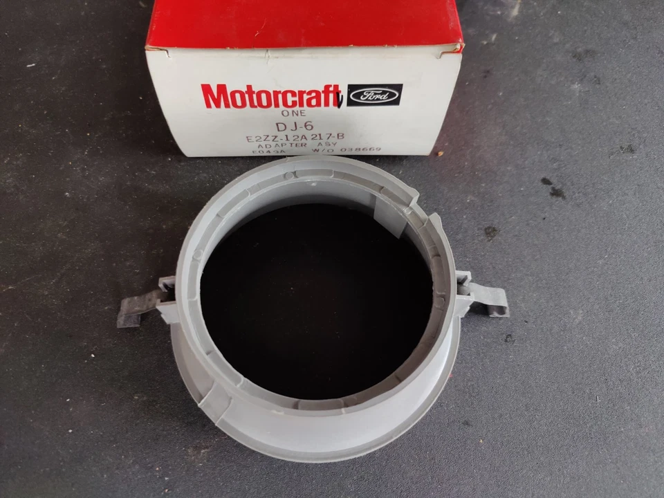 NOS OEM 1980-93 Mustang Distributor Cap Adapter Motorcraft DJ-6 E2ZZ-12A217-B - Image 1 of 1