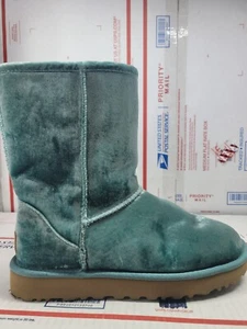 UGG CLASSIC SHORT II VELVET ATLANTIC 1110411 SIZE 6 WOMAN’S BOOTS Used  - Picture 1 of 13