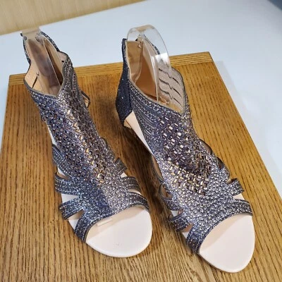 Sandalias de mujer talla 8,5 doradas plateadas brillantes encaje parte superior alta cremallera tacón plano Foto 1 de 4