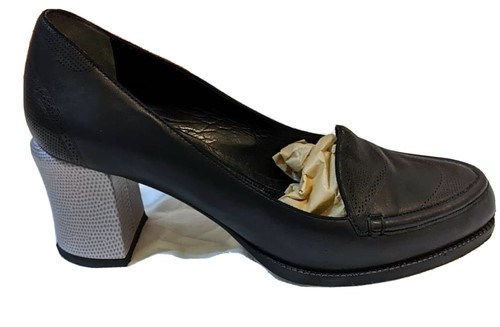 Mocassini décolleté Fendi in perfette condizioni pelle nera con tacco a blocco grigio taglia UE 39 5 US 8 5