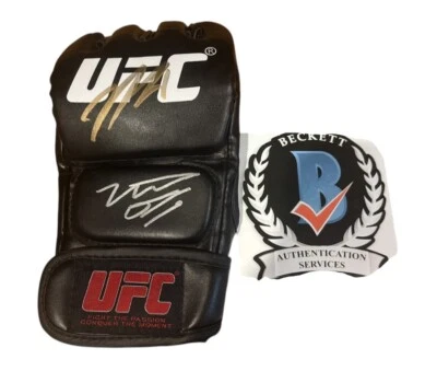 NATE & NICK DIAZ signed DUAL UFC GLOVE JSA BAS Beckett autograph MMA - Image 1 of 3
