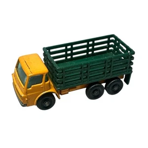 Vintage Lesney Matchbox Diecast Toy No 4 Stake Bed Animal Cattle Truck - Picture 1 of 5
