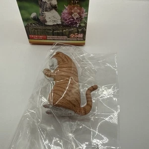 Ale Gacha, Gassho, Cat Worship, Miniature Figure - Bild 1 von 3