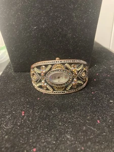 Quartz Kuji Cuff Armbanduhr - Bild 1 von 1