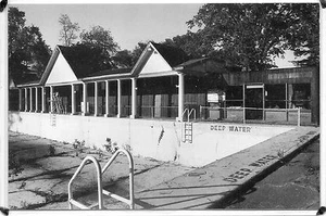 B&W "NO BUCEO", PISCINA AZUL DELL-IRWIN, PITTSBURGH, PA 1994 - Imagen 1 de 2