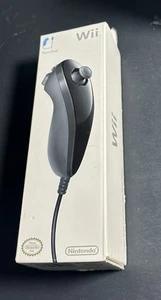 First Party Nintendo Wii Schwarz Nunchuck Wired Controller - Brandneu Sealed   - Bild 1 von 2