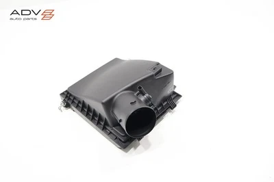 Toyota Tacoma 2016-2023 filtro de admisión filtro de aire del motor de 3,5 L cubierta superior OEM Foto 1 de 4