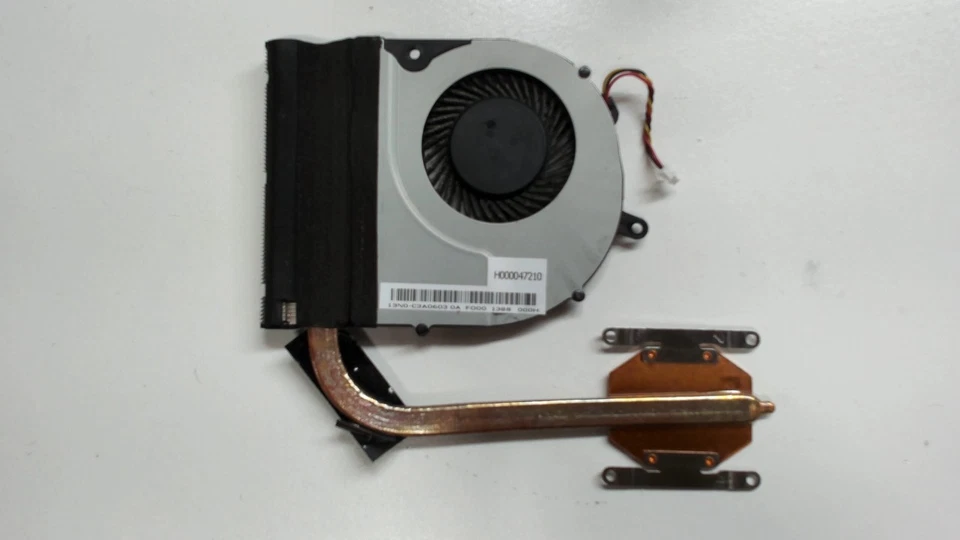 Ventilador CPU para portátil Toshiba Satellite serie P55t con disipador térmico Foto 1 de 1