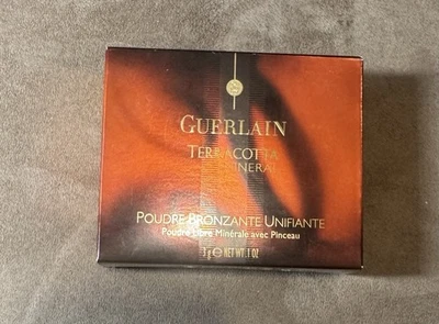 Guerlain Terracotta Mineral Flawless Bronzing Powder 01 Light - Image 1 of 4
