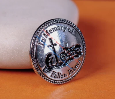10X 30MM PLATA MOTOCICLISTA CONCHOS EN MEMORIA DE LOS MOTOCICLISTAS CAÍDOS TORNILLO TRASERO Foto 1 de 4