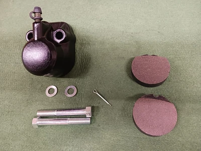 Juego de montaje de pinza de freno delantera para Honda CB360 CB350F CB400F CB500 algunos CB550 Foto 1 de 2