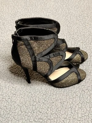 Preciosos botines formales de satén brillantes para mujer Caparros 8B Foto 1 de 4