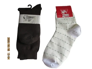 Vintage Women's 2 pairs Socks 9-11 Dressbarn Anne Klein USA New with Tags - Picture 1 of 9