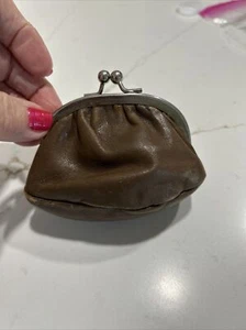 Vintage Genuine Eel Skin Leather - Kiss Lock Coin Purse~Brown - Picture 1 of 7