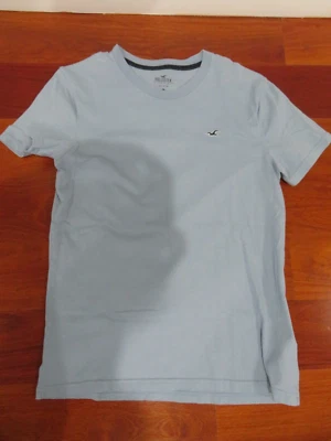 CAMISETA HOLLISTER AZUL CLARO TALLA: PEQUEÑA Foto 1 de 2