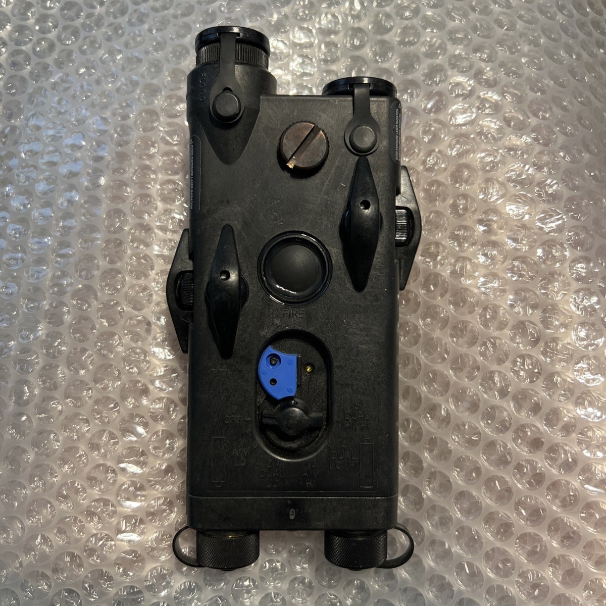 米軍実物 Insight Technology PEQ RMT-400-A8 米軍実物 Insight Technology PEQ RMT-400-A8 レール マウント