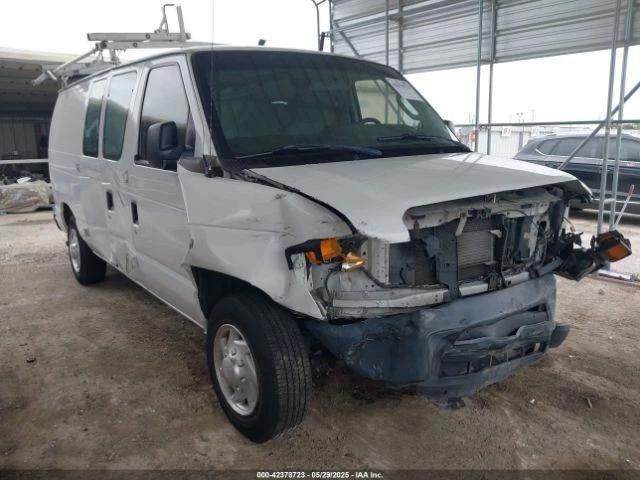 (LOCAL PICKUP ONLY) Fuel Tank Front Of Rear Axle 33 Gallon Fits 11-16 FORD E350  - Imagem 1 de 4