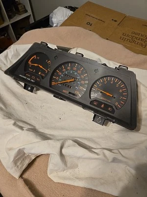 Nissan Sentra 1985 instrumento velocímetro calibre cuadro ¡0 millas con velocímetro! 1984-86 Foto 1 de 4