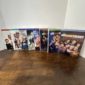 The Big Bang Theory Complete Seasons 1-8 DVD Sets Pre-owned - Imagen 1 de 13