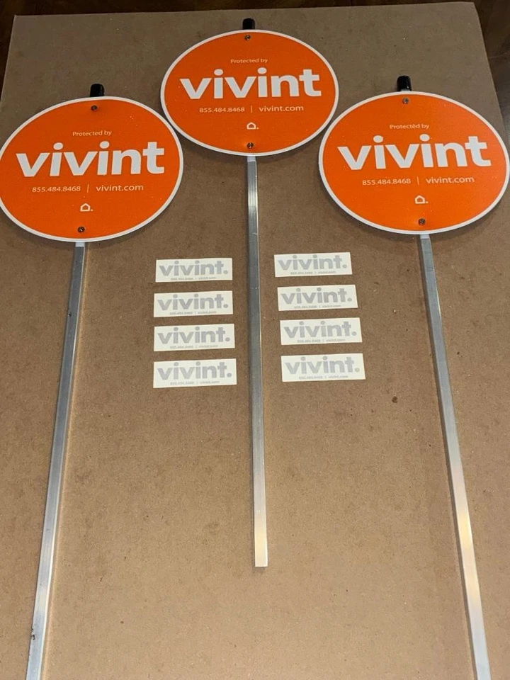 3 - VIVINT. Reflective Security Yard Sign w/ 8 Decals    *** BRAND NEW *** - Image 1 of 1
