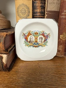 Antique 1910-1935 KING GEORGE V & QUEEN MARY Silver Jubilee Plate by Heathcote - Picture 1 of 11