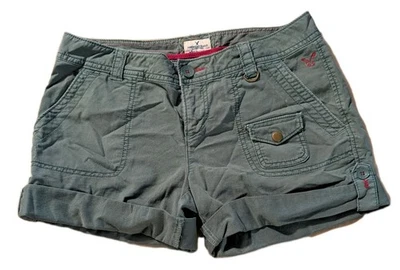 Women's American Eagle Khaki Green Shorts Size 4 - Image 1 of 2