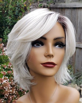 Peruca Raquel Welch FLASH FORWARD SS creme doce gelado NOVO com etiquetas LACEFRONT MONOTOP - Imagem 1 de 4