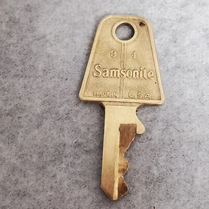 Vintage Samsonite Luggage Suitcase Brass Key No. 94 - Picture 1 of 2