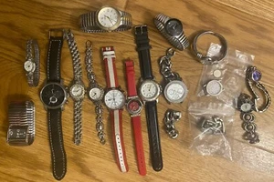 Lote de relojes para piezas o reparación Lacoste Guess Gineva algunos necesitan baterías - Imagen 1 de 6