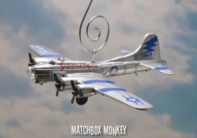 Segunda Guerra Mundial B-17 Bombardero Fortaleza Voladora USAF Sugarland Express Avión Adorno de Navidad Foto 1 de 4