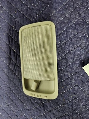 Nissan Sentra 2013-2019 techo trasero techo superior interior domo luz lámpara OEM Foto 1 de 3