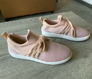 Big Buddha Sneakers Pink Fabric, Women's 8 - Picture 1 of 6