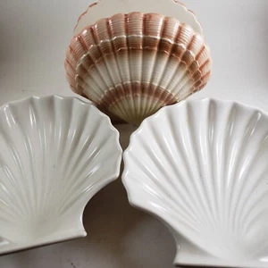 Vintage Otagiri Sea Shell Napkin Holder and two Shell Bowls Ocean Decor Beach - Picture 1 of 9
