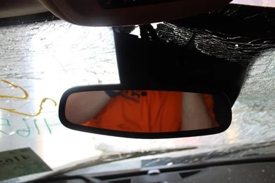 2021 Buick Envision Rear View Mirror Automatic Dimming OEM Used 42000 Miles - Image 1 of 4